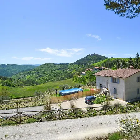 Pet Friendly * Monte Santa Maria Tiberina